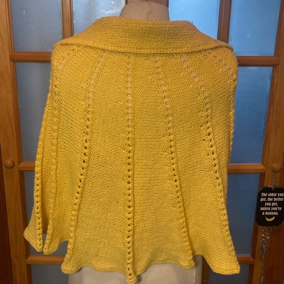 Yellow Crochet Collard Cape - Picture 2 of 2